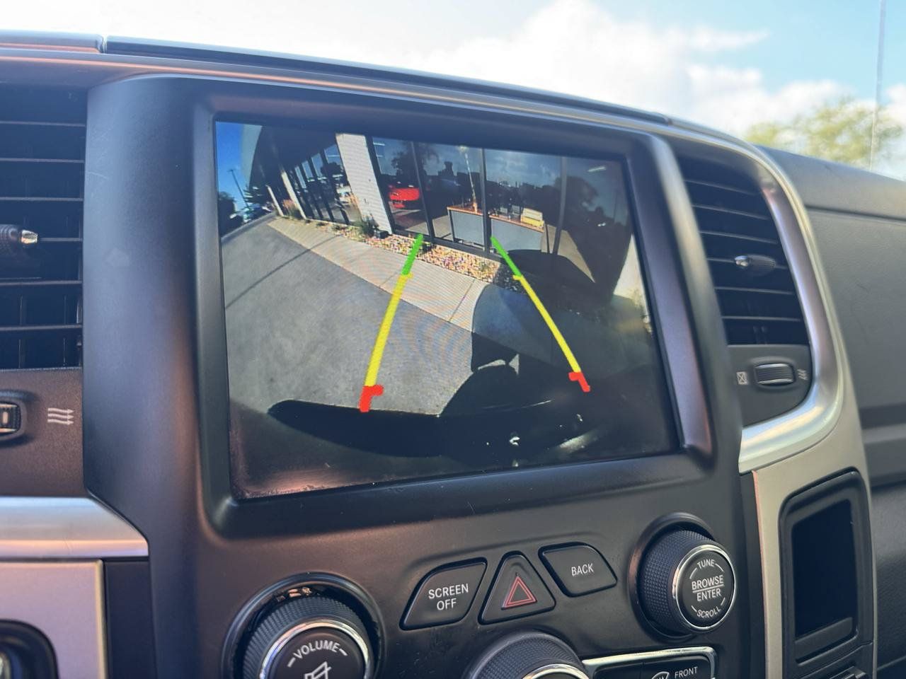 Used 2019 RAM 1500 Classic SLT AWD/4WD image 5