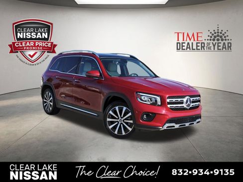 Used 2022 Mercedes-Benz GLB 250 w/ Premium Package Lite image 1