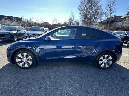 Used 2022 Tesla Model Y Long Range AWD/4WD image 6