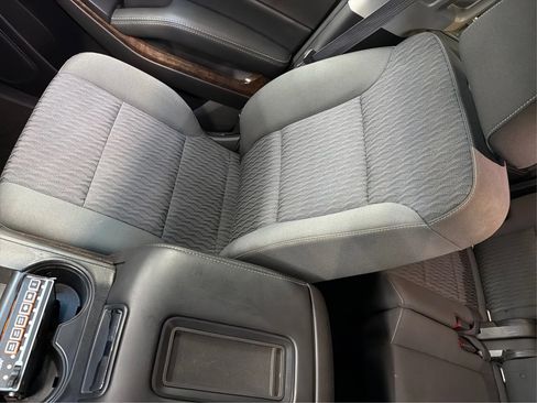 Used 2017 Chevrolet Tahoe LS AWD/4WD image 16