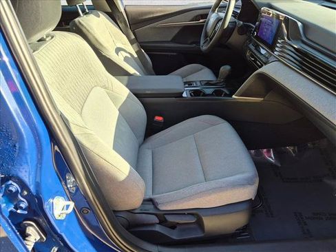 Used 2025 Toyota Camry LE w/ Convenience Package FWD image 19
