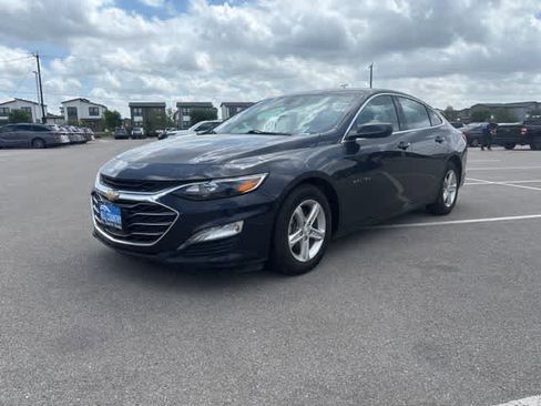 Used 2023 Chevrolet Malibu LT image 1