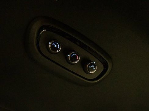 Used 2023 Dodge Durango GT image 24