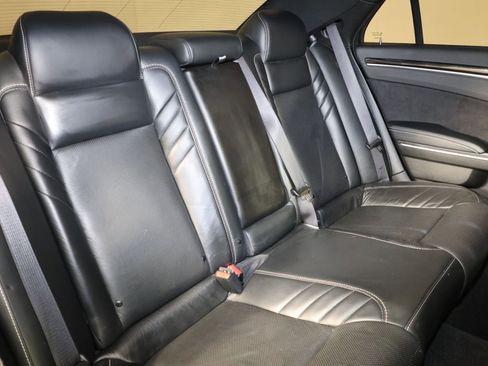 Used 2023 Chrysler 300 C RWD image 32