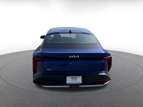 Used 2025 Kia K4 LXS image 12