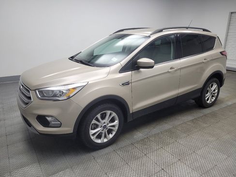 Used 2018 Ford Escape SEL image 2
