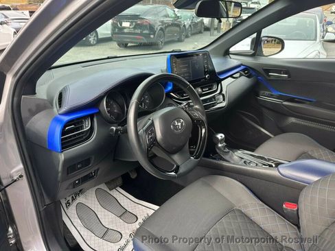 Used 2020 Toyota C-HR XLE image 13