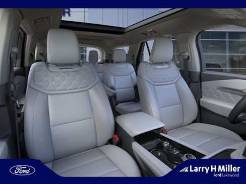 New 2026 Ford Explorer Platinum w/ LUX Leather Package image 10