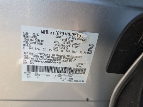 Used 2017 Ford Edge SEL w/ Equipment Group 201A AWD/4WD image 16