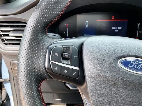 Used 2023 Ford Escape ST-Line FWD image 24