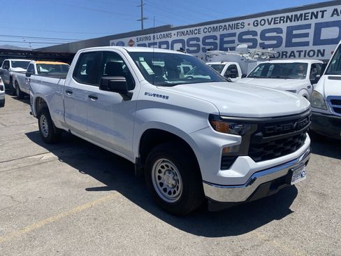 Used 2024 Chevrolet Silverado 1500 W/T w/ Trailering Package RWD image 7