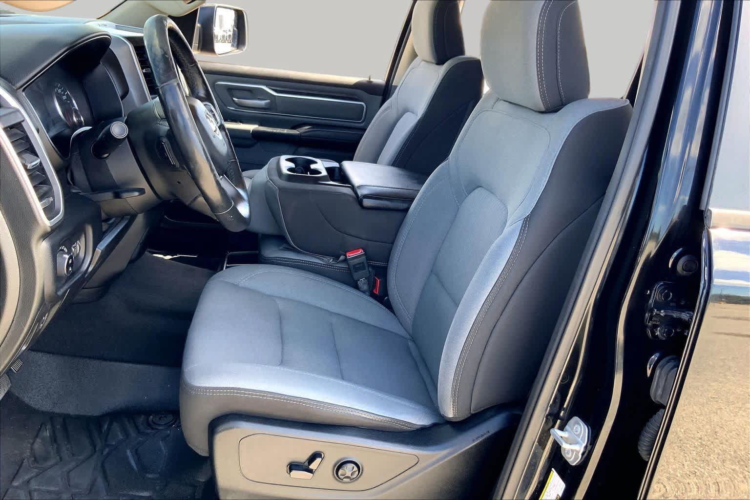 Used 2019 RAM 1500 Big Horn RWD image 8