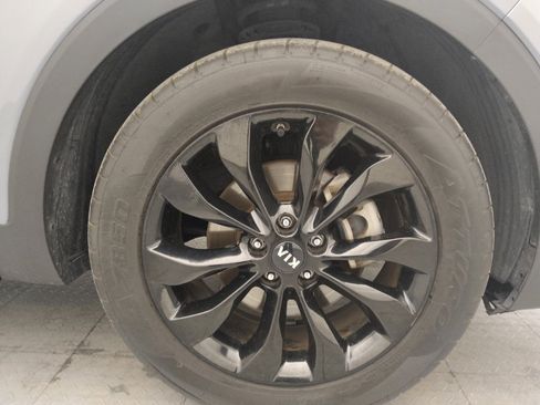 Used 2020 Kia Sorento S FWD image 31