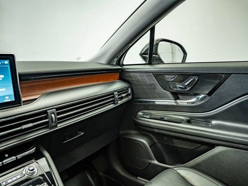 Used 2022 Lincoln Corsair Reserve FWD image 30