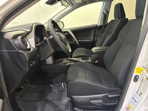 Used 2016 Toyota RAV4 XLE w/ Convenience Package AWD/4WD image 21