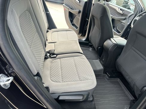 Used 2021 Ford Escape SE image 22