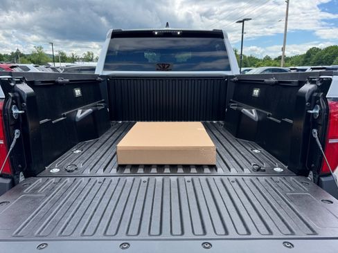 New 2026 Toyota Tacoma SR AWD/4WD image 26