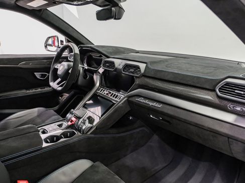 Used 2024 Lamborghini Urus Performante image 12
