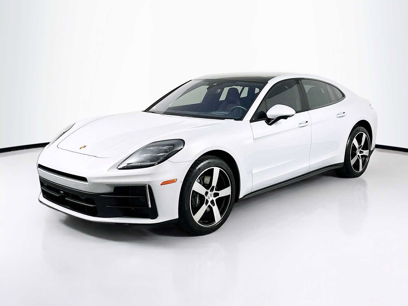 Certified 2025 Porsche Panamera RWD image 1