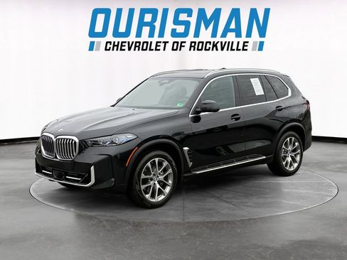 Used 2025 BMW X5 sDrive40i w/ Climate Comfort Package image 2