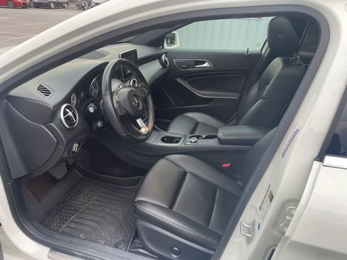 Used 2017 Mercedes-Benz GLA 250 4MATIC image 15