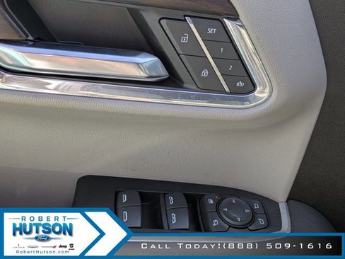 Used 2023 GMC Sierra 1500 SLT image 18