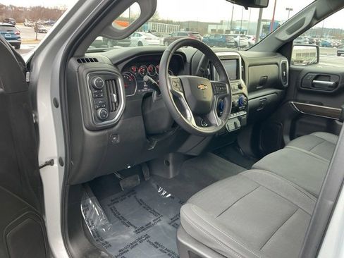 Used 2022 Chevrolet Silverado 1500 LT image 11
