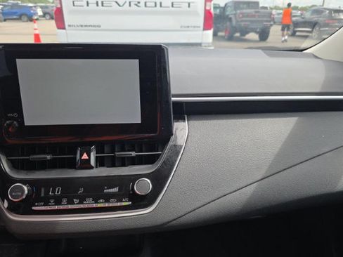 Used 2024 Toyota Corolla LE FWD image 7
