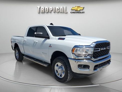 Used 2022 RAM 2500 Big Horn w/ Cold Weather Group AWD/4WD image 7