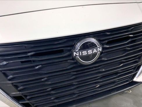 Used 2025 Nissan Altima 2.5 SV image 28