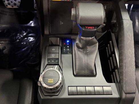 Used 2024 Toyota Tacoma TRD Sport image 33