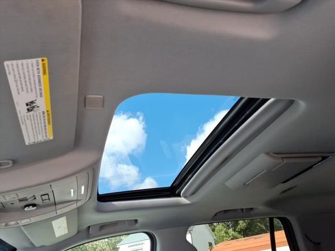 Used 2019 Chevrolet Tahoe Premier image 18