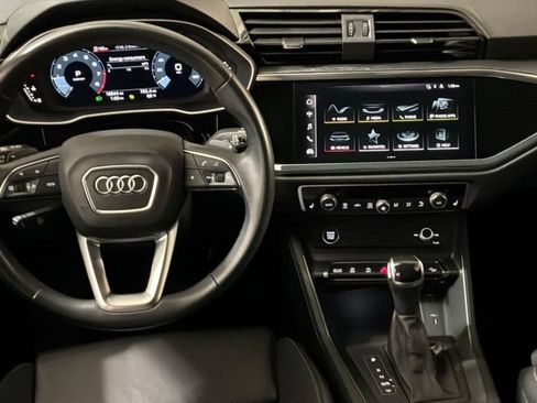 Used 2023 Audi Q3 2.0T Premium w/ Black Optic Sport Package AWD/4WD image 18