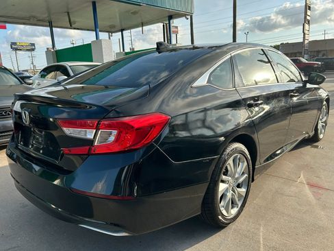 Used 2018 Honda Accord LX image 5