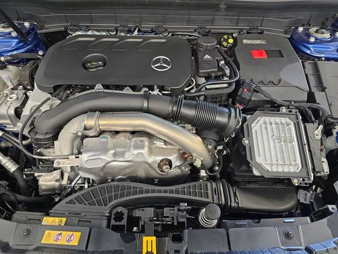 Used 2026 Mercedes-Benz GLB 250 image 32