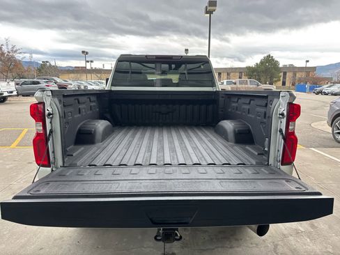 Used 2022 Chevrolet Silverado 3500 LTZ image 27