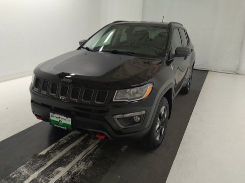 Used 2018 Jeep Compass Trailhawk w/ Safe & Security Group image 15