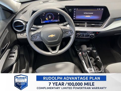 Used 2025 Chevrolet Trax LT image 22
