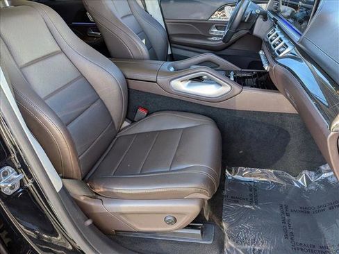 Used 2022 Mercedes-Benz GLS 450 4MATIC image 23