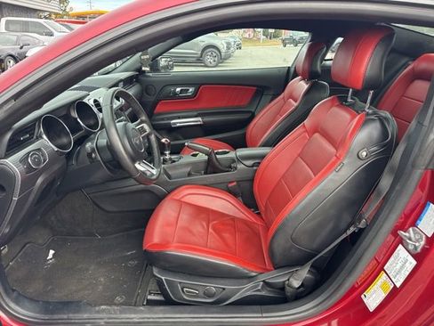 Used 2017 Ford Mustang GT Premium w/ GT Performance Package image 15