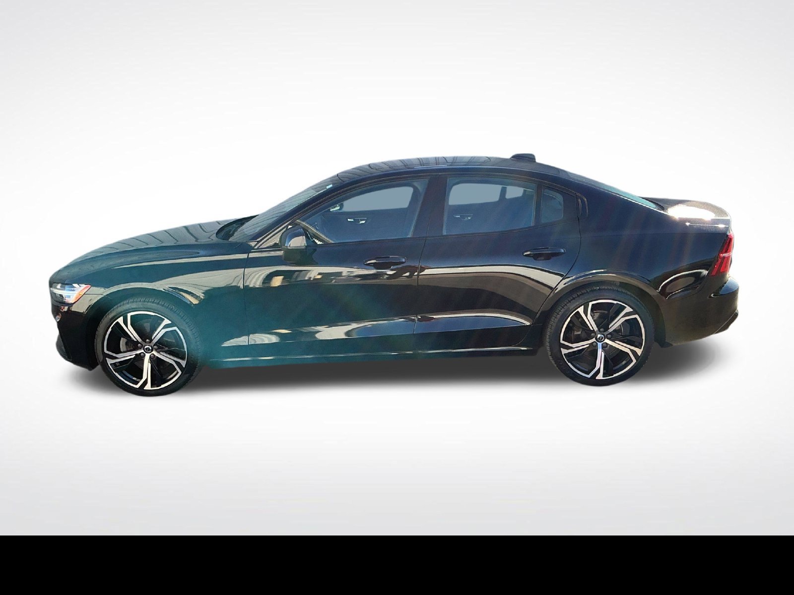 Certified 2024 Volvo S60 B5 Core w/ Climate Package AWD/4WD image 2