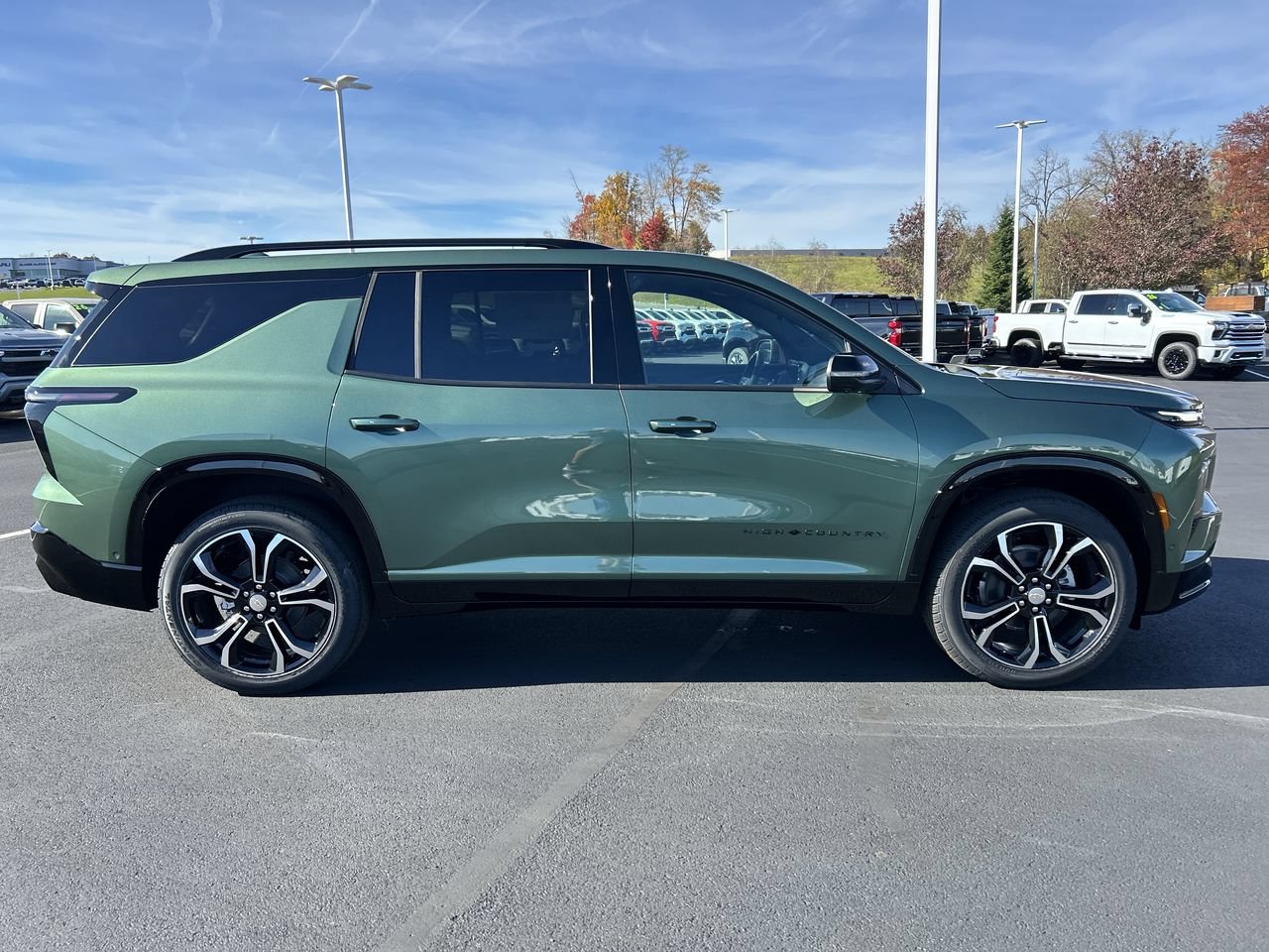 New 2027 Chevrolet Traverse High Country w/ LPO, Floor Liner Package AWD/4WD image 8