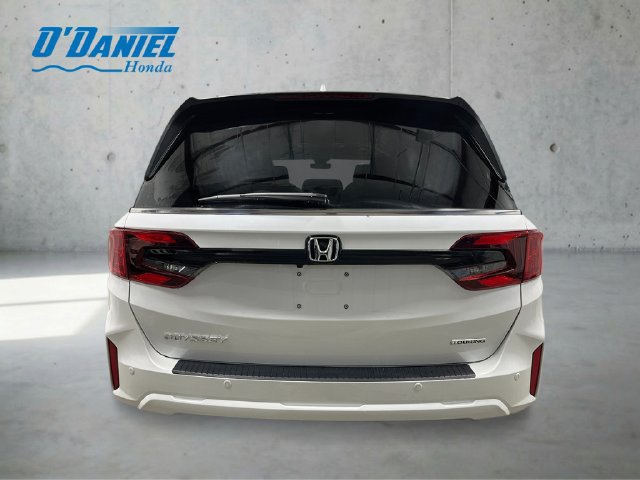 New 2027 Honda Odyssey Touring image 4