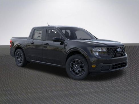 New 2026 Ford Maverick XLT w/ XLT Luxury Package FWD image 7