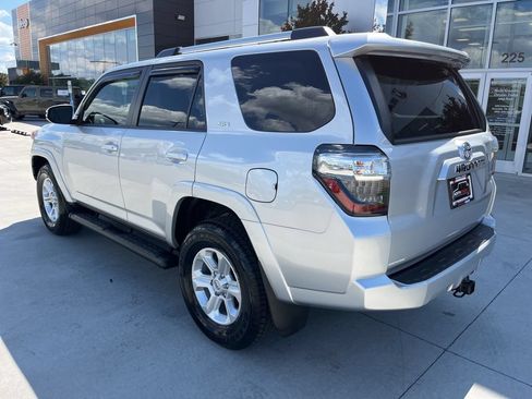 Used 2022 Toyota 4Runner SR5 Premium RWD image 17