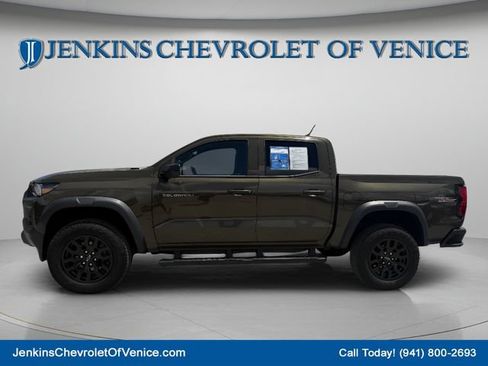 Used 2024 Chevrolet Colorado Trail Boss w/ Advanced Trailering Package AWD/4WD image 10