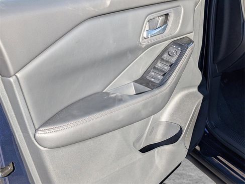 New 2026 Nissan Rogue SV image 15