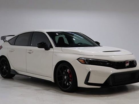Used 2025 Honda Civic Type R image 1