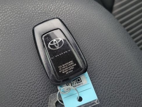 Certified 2022 Toyota Camry SE w/ Convenience Package FWD image 24