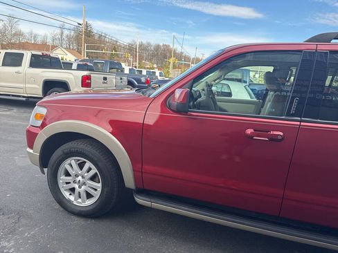 Used 2009 Ford Explorer Eddie Bauer image 4